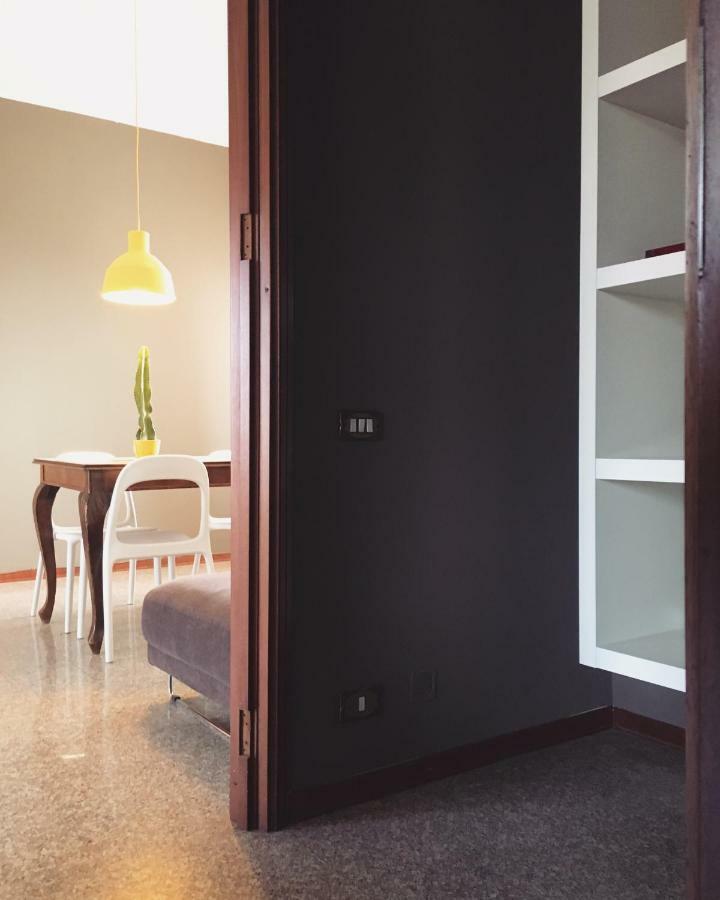 Sunny Family Apartment In Villa - Humanitas Forum Ieo Pieve Emanuele Exterior photo