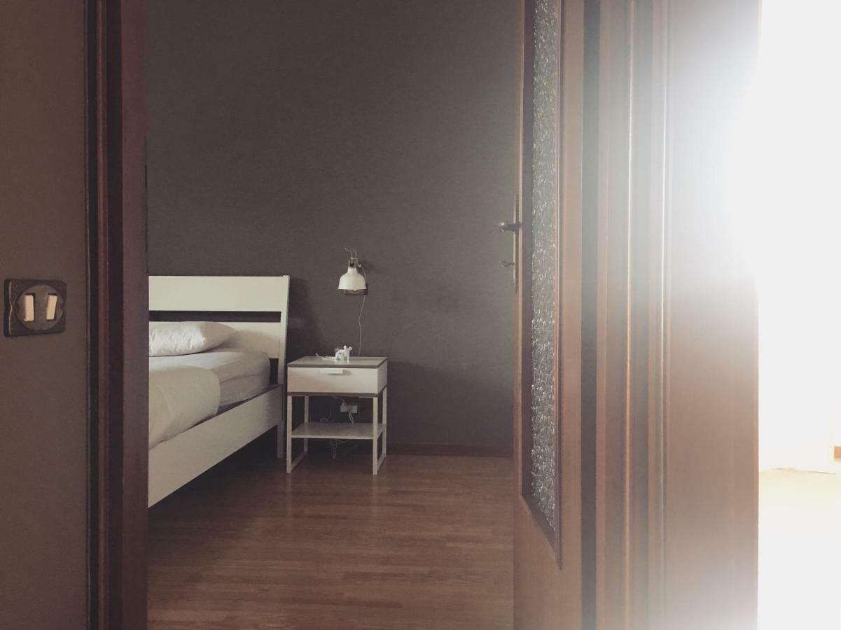 Sunny Family Apartment In Villa - Humanitas Forum Ieo Pieve Emanuele Exterior photo